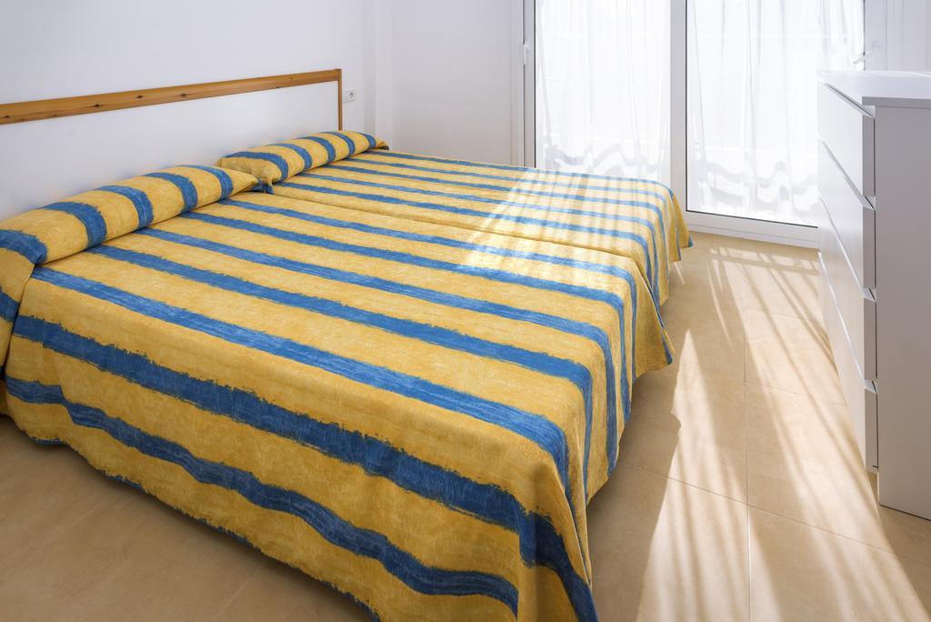 Apartments Sorrabona ピネダ・デ・マール 部屋 写真