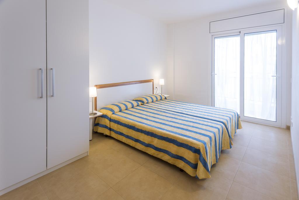 Apartments Sorrabona ピネダ・デ・マール 部屋 写真