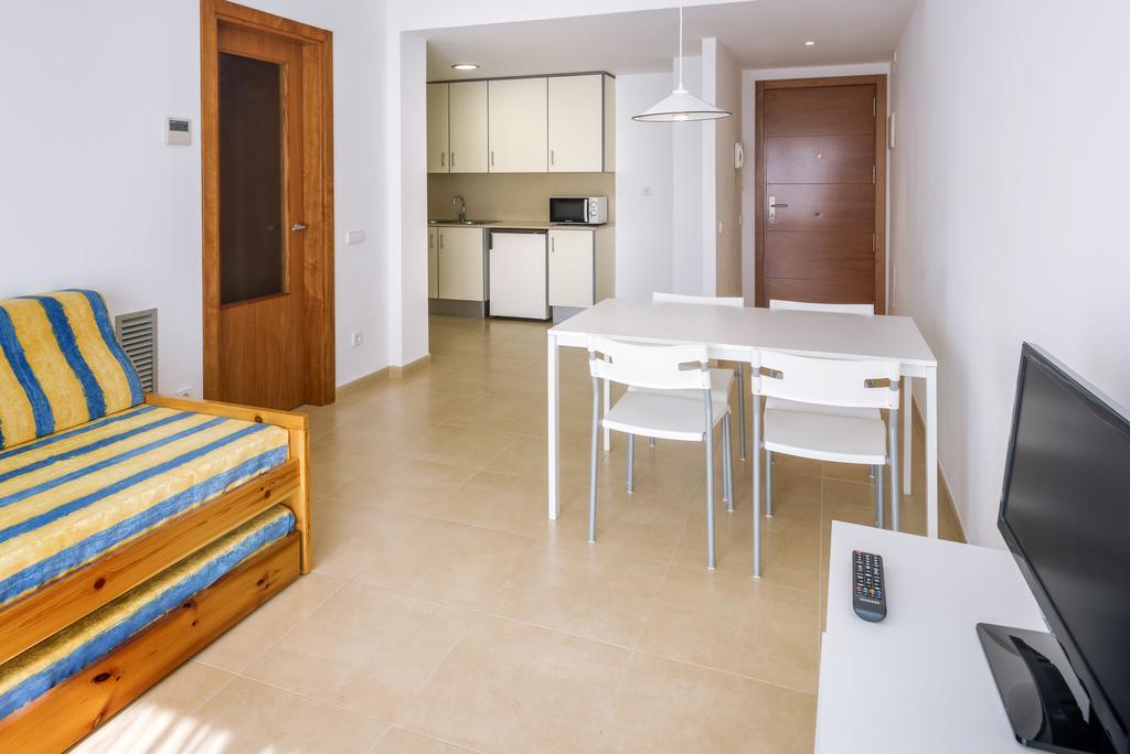 Apartments Sorrabona ピネダ・デ・マール エクステリア 写真