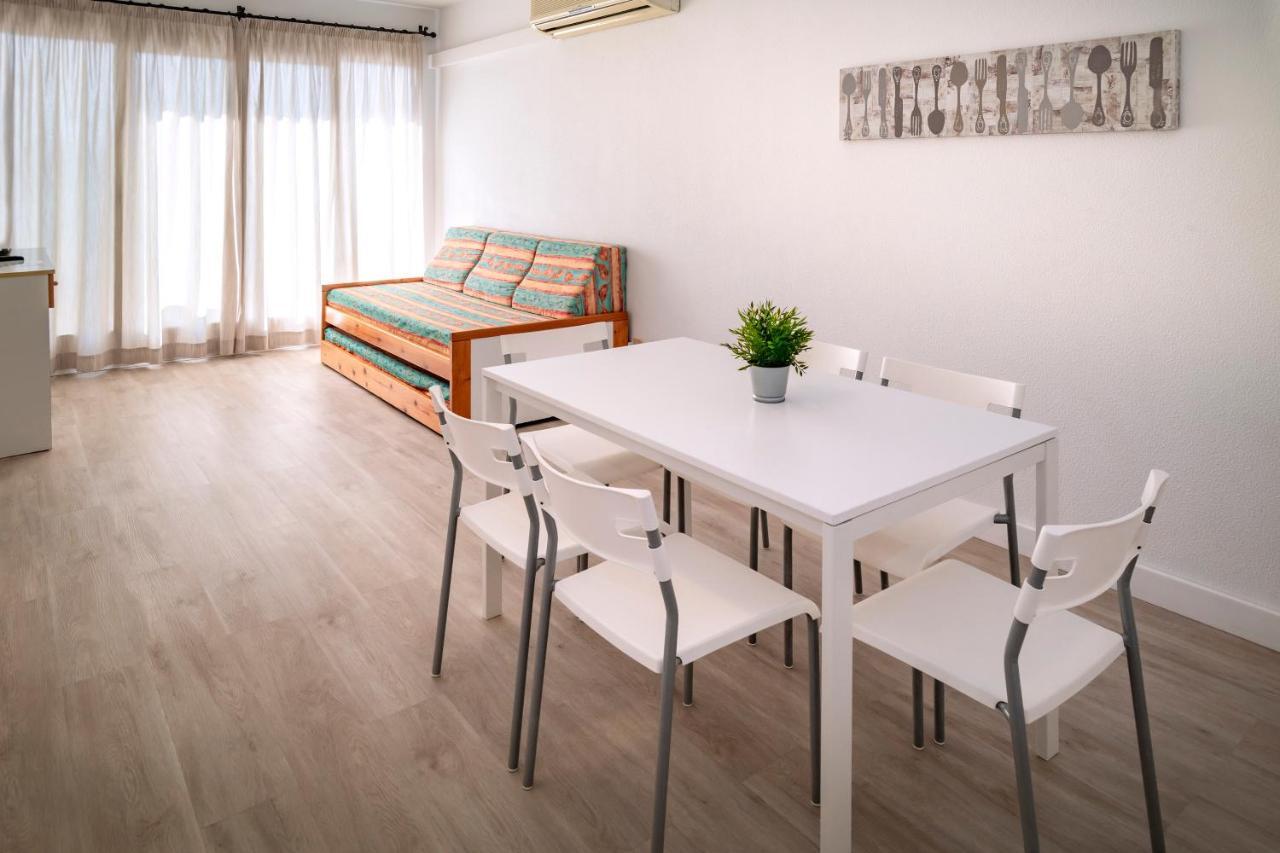 Apartments Sorrabona ピネダ・デ・マール エクステリア 写真